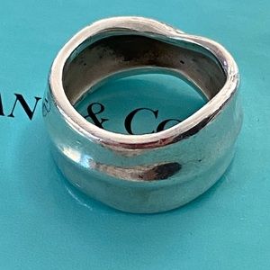 Tiffany & Co Sterling Silver Leaf Ring.